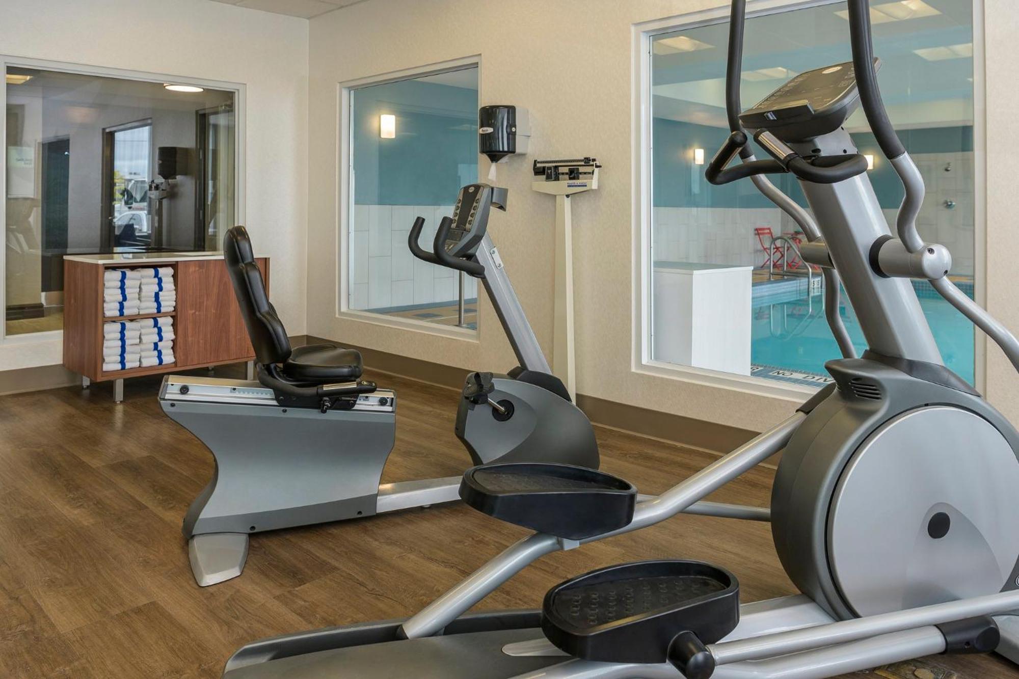 Holiday Inn Express Hotel & Suites North Bay By Ihg Экстерьер фото